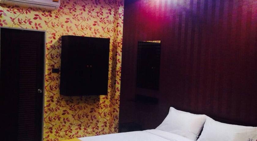 Por-Ho Boutique Hotel Накхонратчасима Экстерьер фото